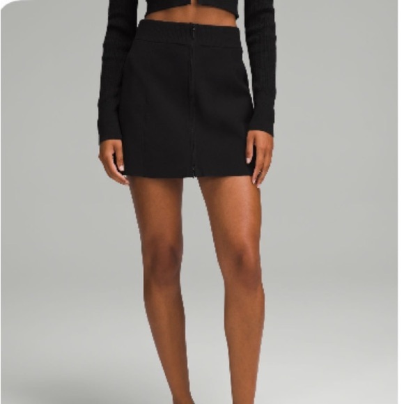 Lululemon Ribbed-Knit Mini Skirt, Black, XL - Picture 1 of 12
